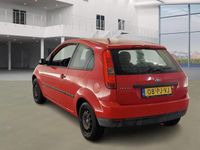 Occasion Ford Fiesta Ambiente 69 PK (50 kW) 2004 Rood Hatchback