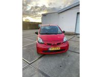 tweedehands Toyota Aygo 1.0-12V 5 deurs, airco, apk, LM velgen