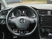 tweedehands VW Golf VII Variant 1.2 TSI Highline Trekhaak! Airco/Clima! Navigatie! Cruise Control! Nette Auto!