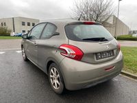 tweedehands Peugeot 208 2012 * 1.4 VTi Access (BELGISCHE Auto )*