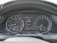 tweedehands Skoda Superb Combi 1.4 TSI Ambition Trekhaak wegklapbaar | Navi | PDC | Bluetooth | Dakrails | 6-bak