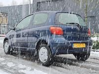 Occasion Toyota Yaris Sol 87 PK (63 kW) 2004 Blauw Hatchback