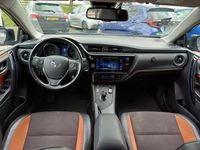 tweedehands Toyota Auris 1.8 Hybrid Executive | Uniek interieur | PDC V+A | Stoelverwarming | Camera | Clima | Navi
