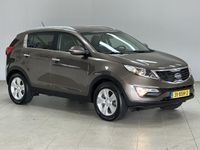 tweedehands Kia Sportage 1.6 GDI X-ecutive Plus Pack /Trekhaak /Climat /Cruise /Elek. pakket /Radio-CD /Regensensor /Extra getint glas /17"LMV /LED Dagrijverl. /PDC /Dakrails.