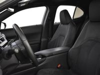 tweedehands Lexus UX 250h Business Line Pro | Navi | Stuur- & stoelverwarming