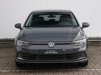 tweedehands VW Golf VIII 1.5 eTSI Move 130pk Automaat | Navigatie | Camera | AllSeason | Stoel- en Stuurverwarming | Getint Glas
