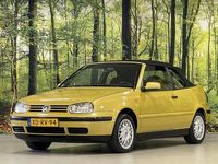 Occasion VW Golf Cabriolet Trendline 75 PK (55 kW) 1998 Geel Cabriolet