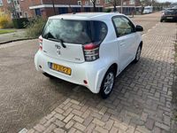 tweedehands Toyota iQ 1.0 VVTi Comfort 1-eigenaar NAP Airco White Metall