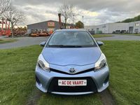 Occasion Toyota Yaris 75 PK (55 kW) 2012 Blauw Hatchback