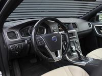tweedehands Volvo V60 2.4 D6 AWD Plug-In Hybrid | Schuifdak | Xenon | Le