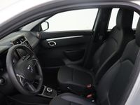 tweedehands Dacia Spring Comfort Plus (Orange Pack) 27 kWh | Lage km stand | Lederen bekleding | Parkeersensoren achter met Camera | Navigatie | Apple Carplay / Android Auto |