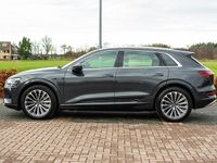 Occasion Audi e-tron Business 300 kW (408 PK) 2020 Grijs (metallic) SUV