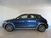 tweedehands Audi A1 1.0 TFSI 5-deurs Active Navi, 17"inch