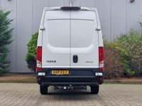 tweedehands Iveco Daily 35S18 3.0 177pk L3H3 *1e EIG* |Navi|Camera|3500kg Trekvermogen|Standkachel|GeveerdeStoel|NL-AUTO|3-persoons|