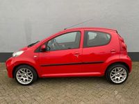 tweedehands Peugeot 107 1.0-12V XS 5-Deurs - Let Op Benzinelucht In Auto.