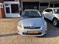 Occasion Toyota Auris 99 PK (72 kW) 2011 Blauw Hatchback