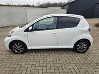 Occasion Toyota Aygo 68 PK (50 kW) 2011 Wit Hatchback