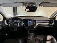 tweedehands Volvo XC60 2.0 T8 Twin Engine AWD Momentum Aut. | panorama | navi | leder |
