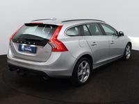 tweedehands Volvo V60 1.6 T4F Summum Automaat | Trekhaak | Stoelverwarmi