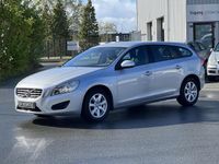 tweedehands Volvo V60 1.6 T3 Kinetic CLIMATE CONTROLE/TREKHAAK/NL DEALER