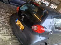 Occasion Toyota Aygo 68 PK (50 kW) 2005 Grijs Hatchback