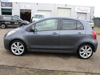 Occasion Toyota Yaris 133 PK (97 kW) 2007 Grijs (metallic) Hatchback