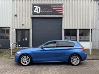 tweedehands BMW 118 1-SERIE i High Executive 2013 M-pakket Opendak Alcantara PDC Navi 5Drs 170PK