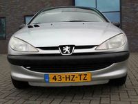 Occasion Peugeot 206 75 PK (55 kW) 2002 Grijs Hatchback