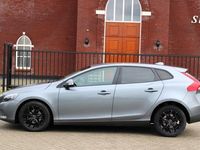 Occasion Volvo V40 Momentum 114 PK (83 kW) 2014 Grijs Stationwagen