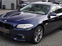 tweedehands BMW 550 5-SERIE i High Executive | M-pakket | Adaptieve cruise | Botswaarschuwing | Trekhaak elektrisch | Schuif/kanteldak | HuD |