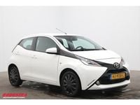 Occasion Toyota Aygo X-play 69 PK (50 kW) 2015 Wit Hatchback
