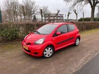 Occasion Toyota Aygo Comfort 68 PK (50 kW) 2010 Rood Hatchback