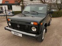 tweedehands Lada niva 1.7i 4x4 **85.000 org.km.**Dec. 2012**