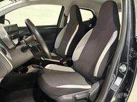 Occasion Toyota Aygo 69 PK (50 kW) 2017 Grijs (metallic) Hatchback