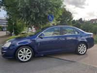 tweedehands VW Jetta 2.0 FSI Highline/Automaat/Leder/Opendak/Airco/Lichte schade