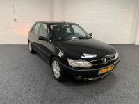 tweedehands Peugeot 306 1.8 XR kan niet in parkeerstand