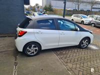 tweedehands Toyota Yaris 1.5 Hybrid Trend Bi-Tone 46k km NAP