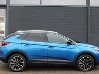 tweedehands Opel Grandland X 1.6 Turbo Hybrid4 300 PK Business Executive Automaat/Navi/Camera/Clima/Stoelverwarming/Elektrische achterklep/LM-velgen/Parkeersensoren