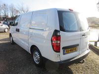 tweedehands Hyundai H 300 2.5 CRDi Dynamic - Airco - 6 Bak - 3 Zits Zaterdag