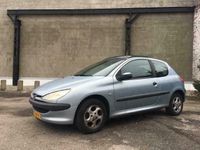 tweedehands Peugeot 206 1.4 XT