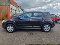 tweedehands Nissan Qashqai 1.6 Visia/ 1e eigenaar/airco/nieuwe apk/trekhaak/rijd schakelt goed /inruilen is mogelijk