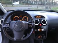 tweedehands Opel Corsa 1.2-16V Edition Airco , sportvelgen , getint glas, recent nog onderhoudsbeurt gehad