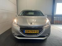 tweedehands Peugeot 208 1.2 e-VTi Blue Lease Cruise Control, Airco, Parkeersensoren, Elektrische Ramen