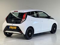 Occasion Toyota Aygo X-play 69 PK (50 kW) 2017 Wit Hatchback