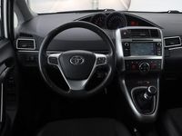 tweedehands Toyota Verso 1.6 D-4D Dynamic 7-persoons | Panoramadak | Naviga