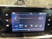 tweedehands Peugeot 2008 1.2 100PK Active | LED | Apple/Android Carplay | Parkeersensoren | Airco | Cruise | Bluetooth | Centrale Vergrendeling