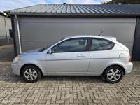 Occasion Hyundai Accent Dynamiq 97 PK (71 kW) 2006 Grijs Hatchback