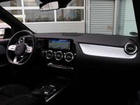 tweedehands Mercedes GLA200 Business Solution AMG | Navigatie | Dodehoekassist
