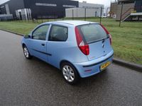 Occasion Fiat Punto Dynamic 95 PK (69 kW) 2005 Blauw Hatchback