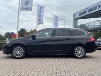 tweedehands Peugeot 308 SW 1.2 PureTech Blue Lease Premium Navigatie Panoramadak Dab Parkeersensoren v+a Carplay Lmv Historie aanwezig NL auto